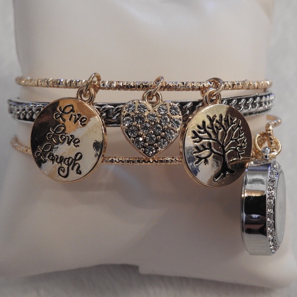 Bangle bracelet watch - Picture 3 of 3